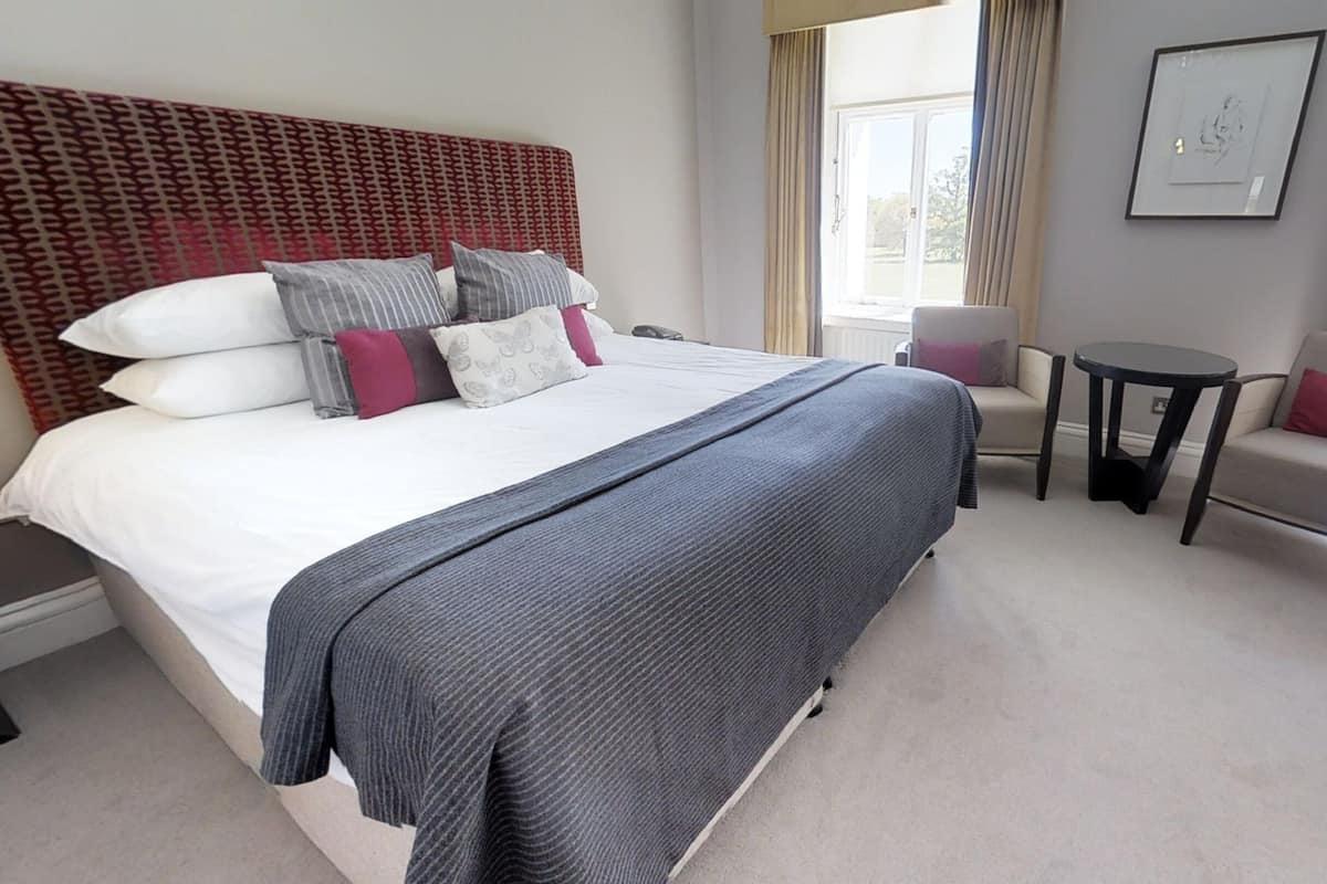 In-room safe, desk, laptop workspace, iron/ironing board