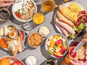Morgenmadsbuffet hver dag (12.90 EUR pr. person)