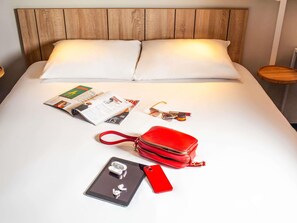 In-room safe, desk, soundproofing, iron/ironing board - ibis Pontarlier (Pontarlier)