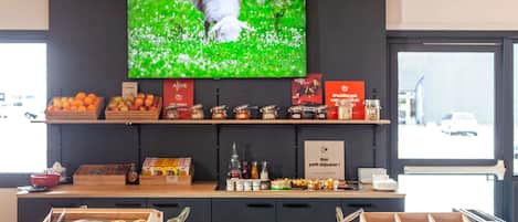 Desayuno buffet todos los días (con cargo)