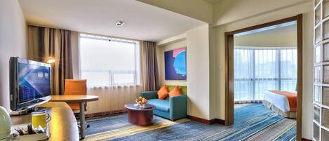 Ropa de cama de alta calidad y minibar