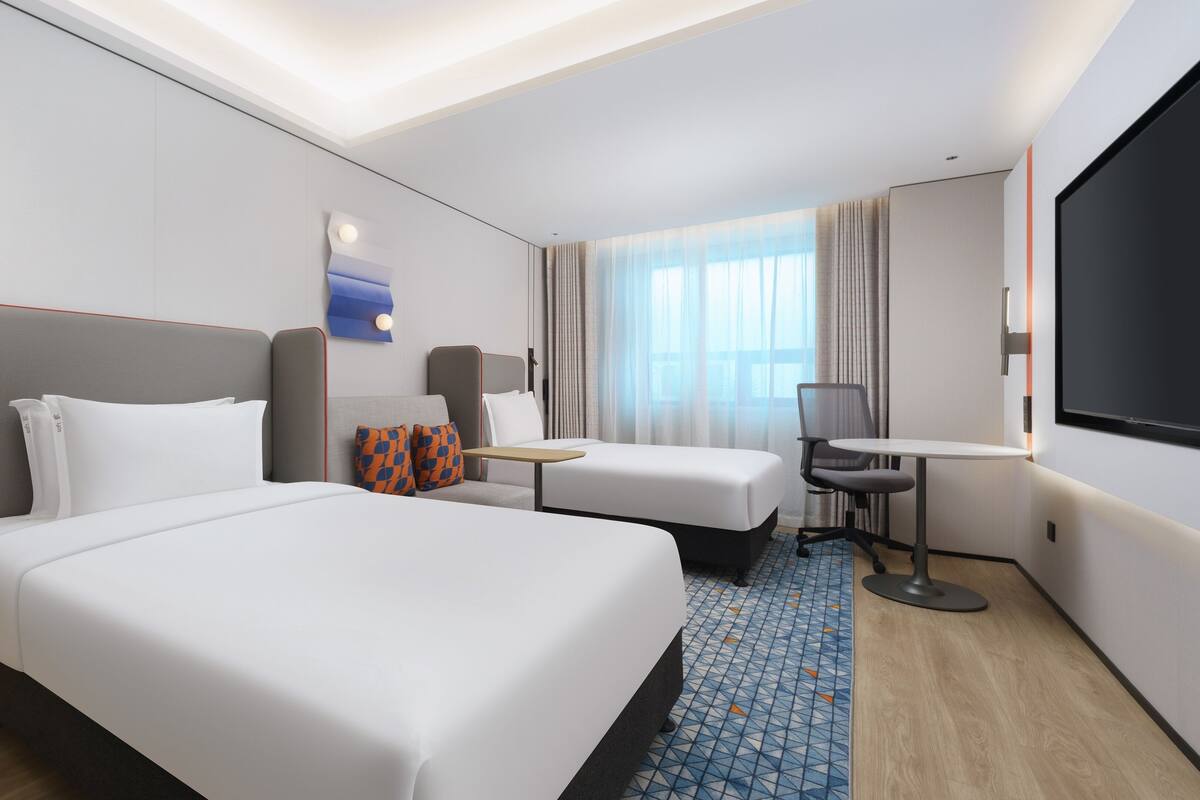 2 Single Standard Atrium View | Premium bedding, minibar, in-room safe, desk