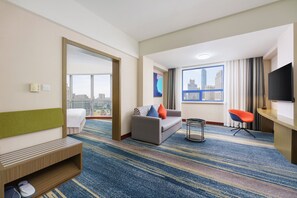 1 bedroom, premium bedding, minibar, in-room safe