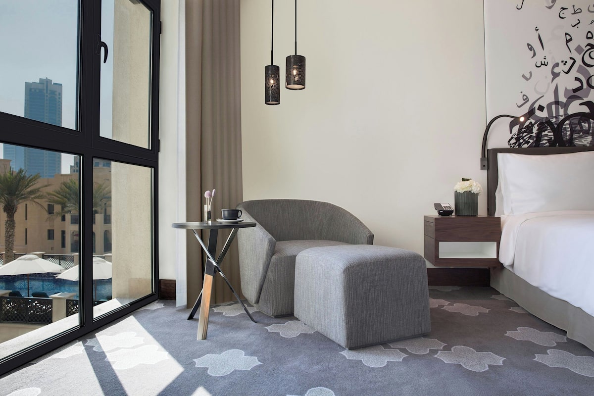 1 bedroom, premium bedding, in-room safe, desk