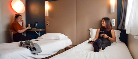 Standard Room, 2 Twin Beds | Premium bedding, desk, blackout drapes, soundproofing