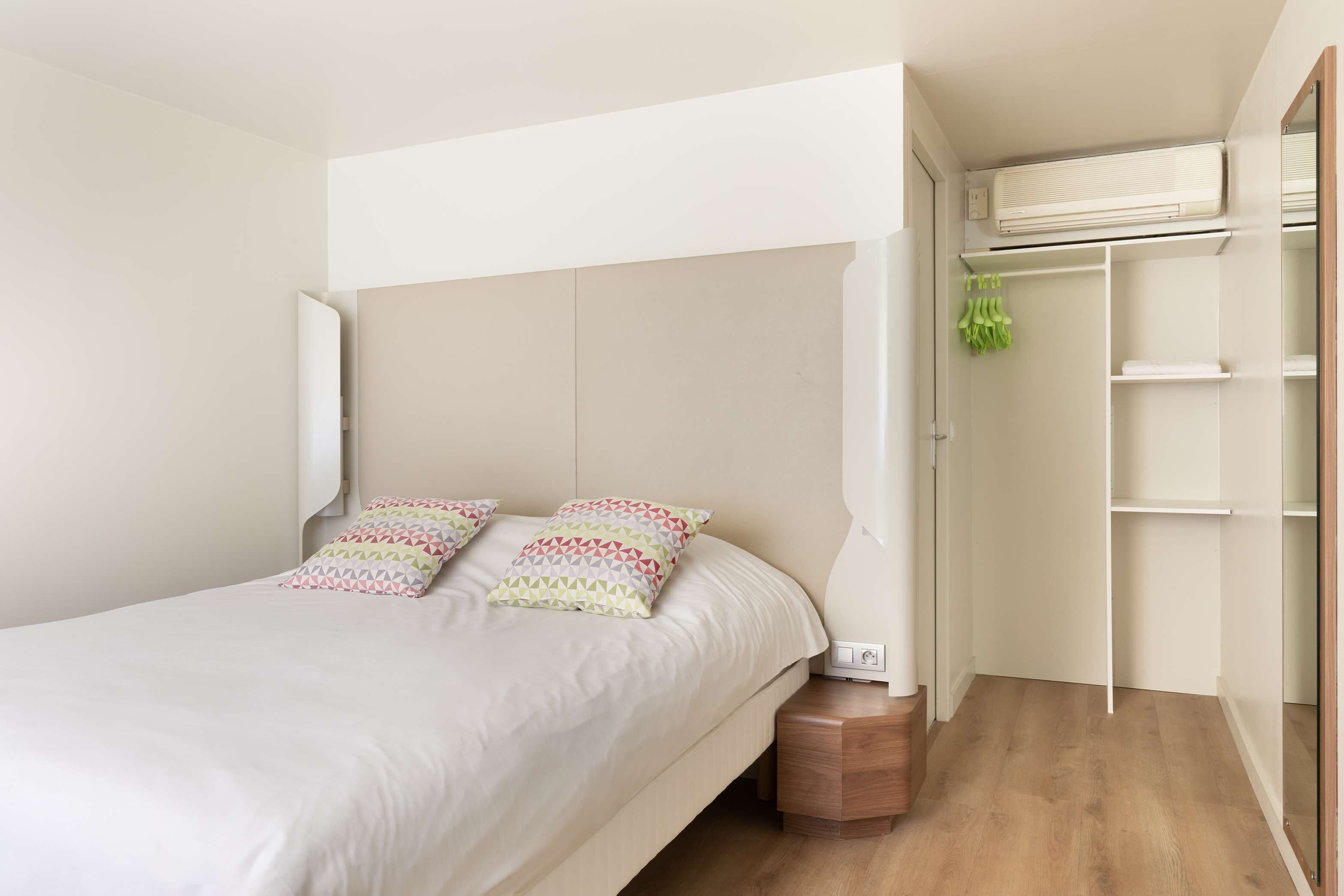 Standardzimmer, 1 Doppelbett | Hochwertige Bettwaren, Schreibtisch, laptopgeeigneter Arbeitsplatz