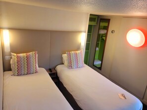 Standard Room, 2 Single Beds