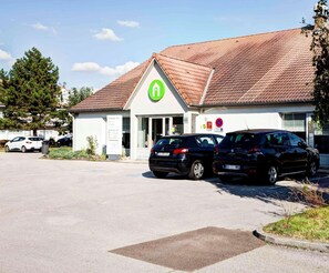 Exterior - Hotel Campanile Chalon Sur Saone (Chalon-sur-Saone)