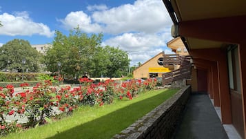 Suite Familiale, plusieurs lits | Vue de la chambre