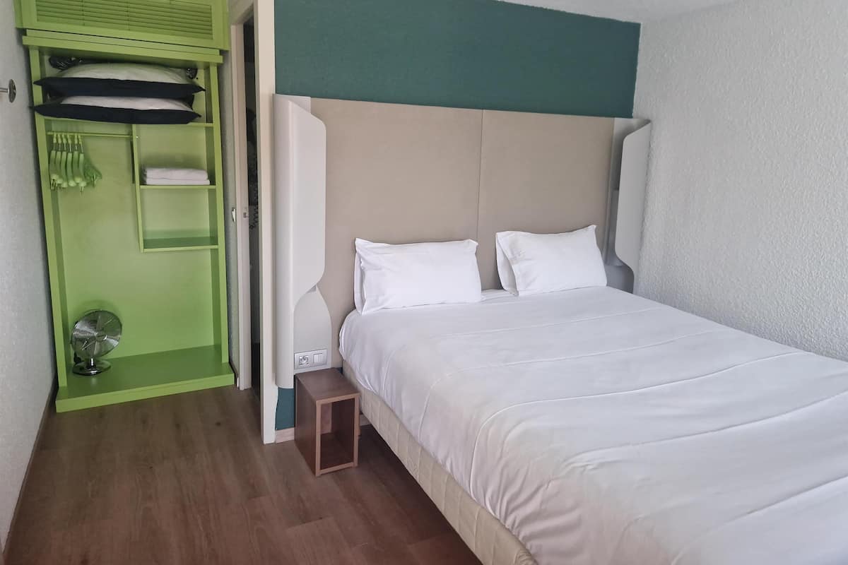 Camera Standard, 1 letto matrimoniale | Biancheria da letto di alta qualità, con arredamento individuale