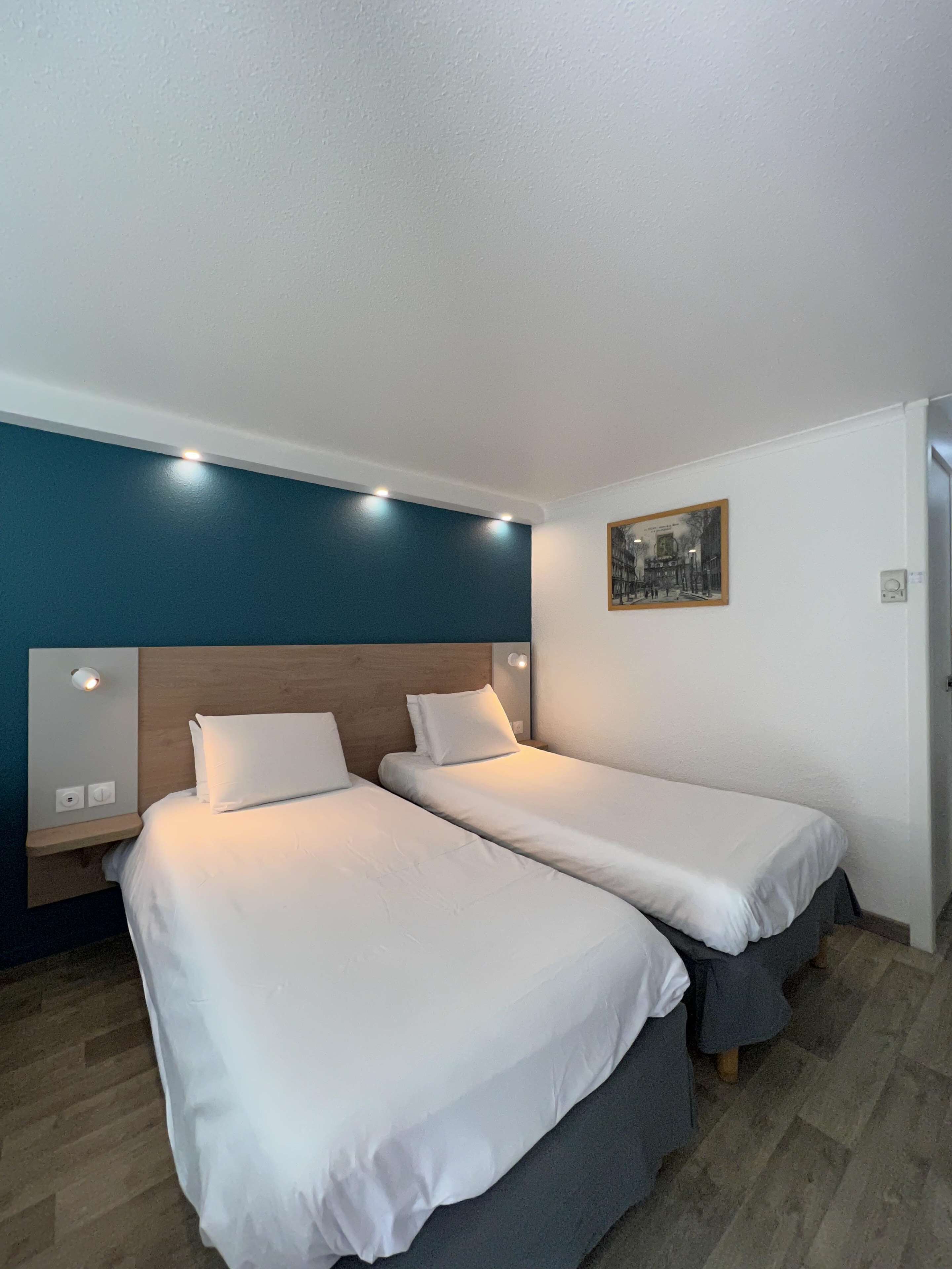 Chambre Standard, 2 lits une place | Literie de qualité supérieure, bureau, rideaux occultants