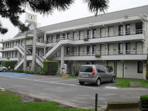 Exterior - Premiere Classe Hotel Liege (Liege)
