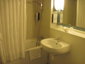 Artículos de tocador ecológicos, secador de pelo, toallas