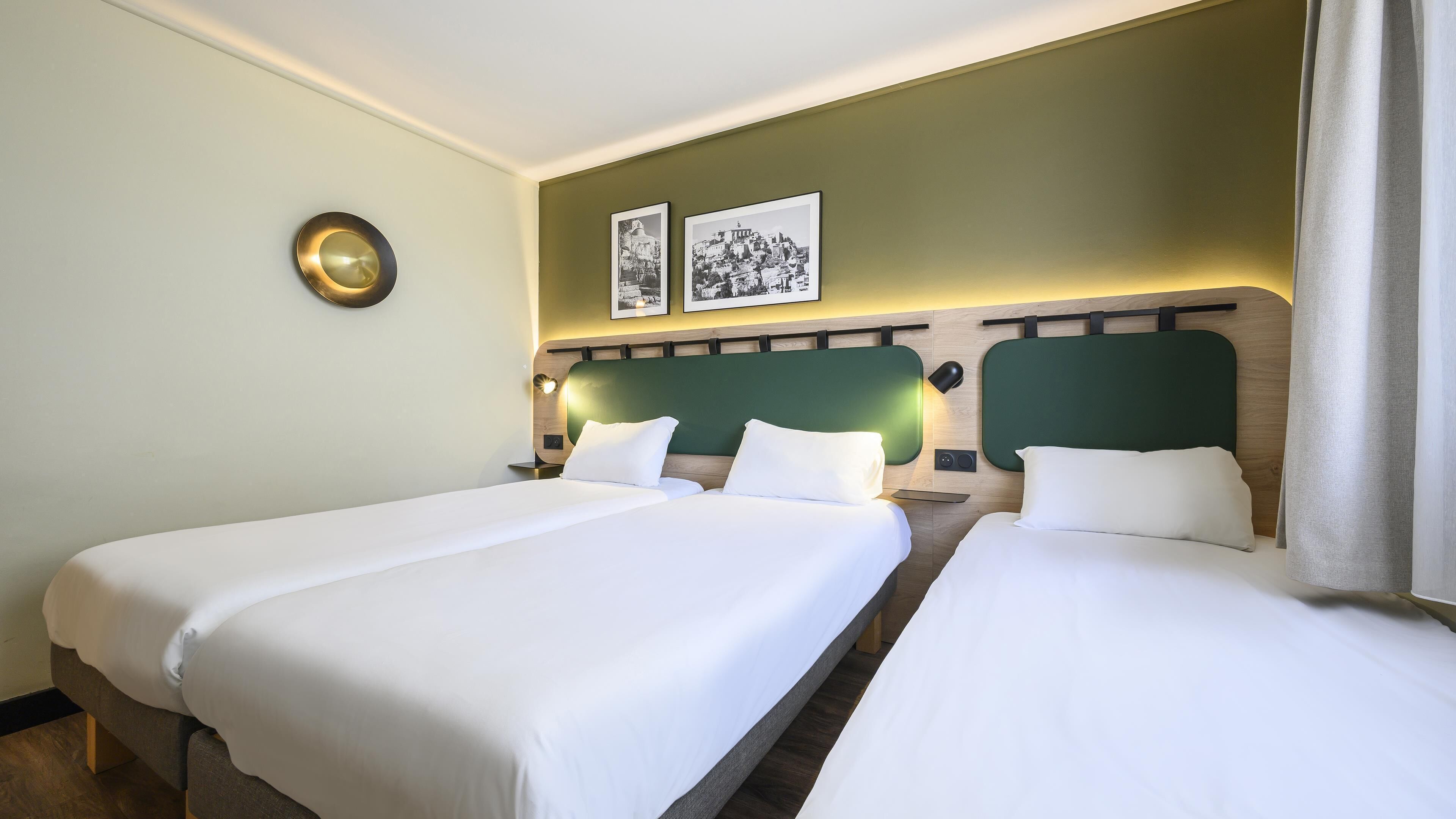 Standard Room, 3 Twin Beds | 1 bedroom, premium bedding, individually decorated