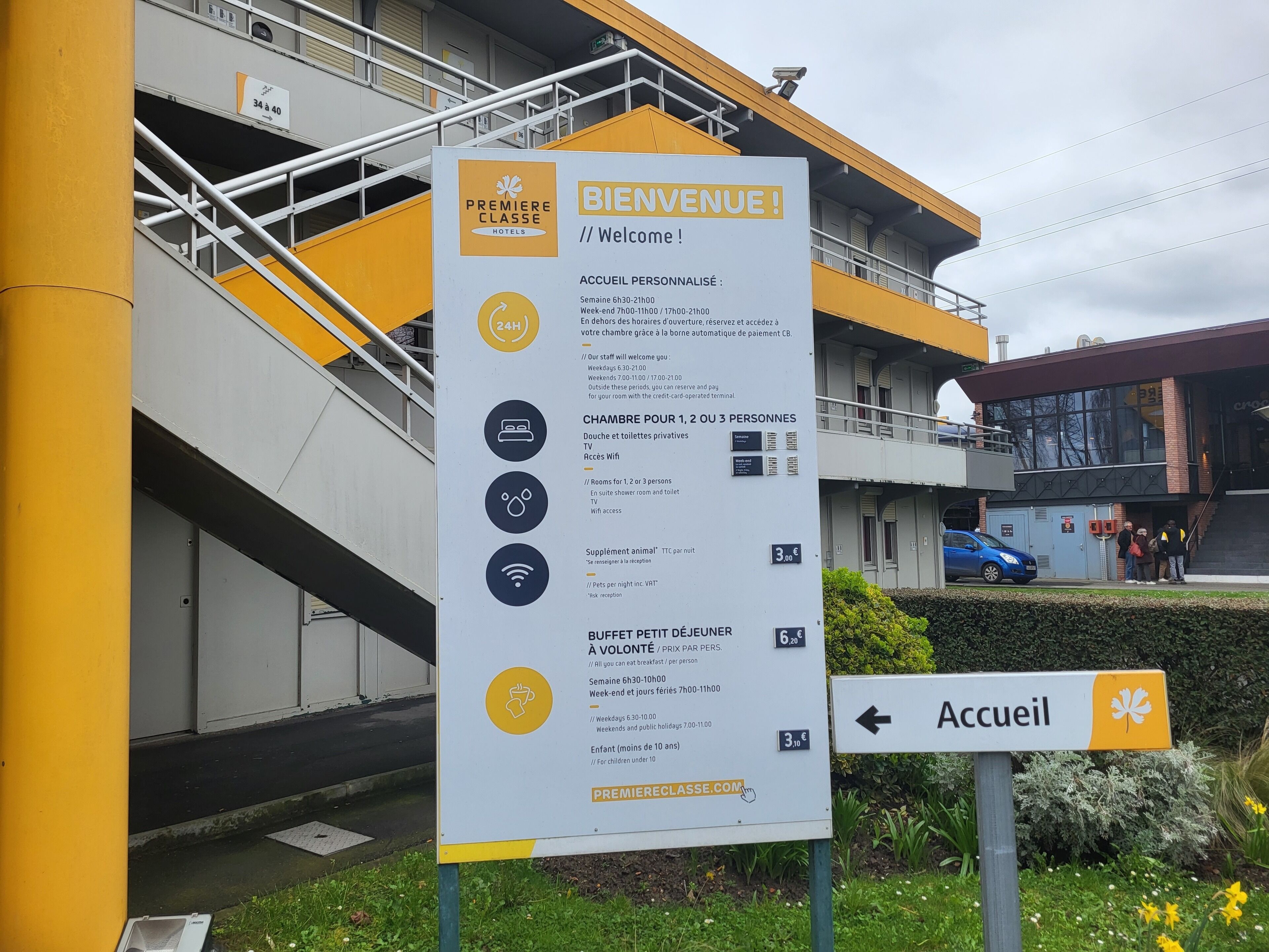 Photo - Premiere Classe Valenciennes Ouest Petite Foret