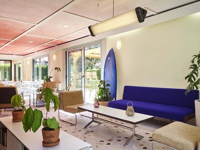 greet Hotel Versailles - Voisins Le Bretonneux