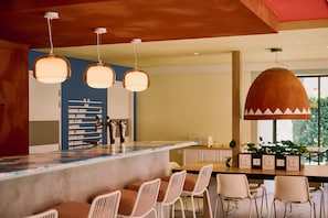 Snack bar