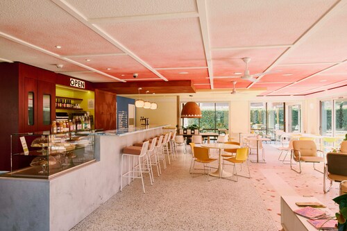 greet Hotel Versailles - Voisins Le Bretonneux