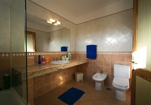 Bathroom - Maxorata Beach (La Oliva)