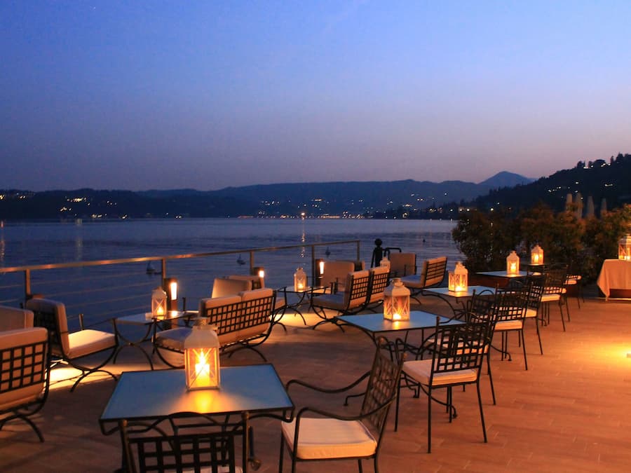 Frühstück, Mittagessen, Abendessen, lokale Küche, Blick auf den Pool