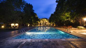 Outdoor pool, pool umbrellas, sun loungers