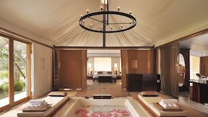 Deep soaking bathtub - Kirimaya Golf Resort & Spa (Pak Chong)