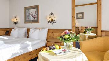 Standard-Zweibettzimmer, Balkon, Bergblick