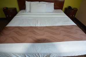 Blackout drapes, iron/ironing board, free WiFi, bed sheets - Jameson Inn - Hazlehurst (Hazlehurst)