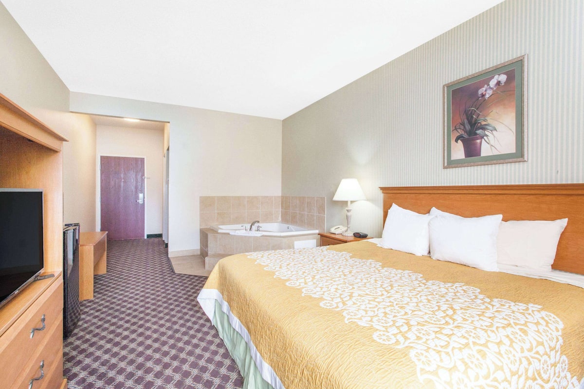 Desk, iron/ironing board, free WiFi, bed sheets