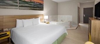 데이즈 인 & 스위트 바이 윈덤 시포드