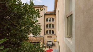 Unclassified image, 5 of 25, button - The Originals Access, Hostellerie des Pins (Montélimar)