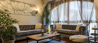 The Originals Access, Hostellerie des Pins