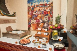 Free daily buffet breakfast