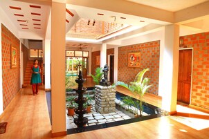 身体护理、身体  磨砂、阿育吠陀草药疗法、4 ???