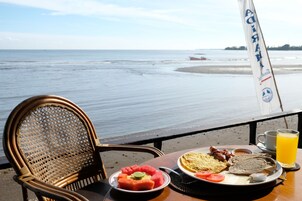 Daily continental breakfast for a fee