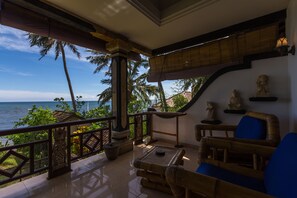 Beach/ocean view - New Adirama Beach Hotel (Banjar)