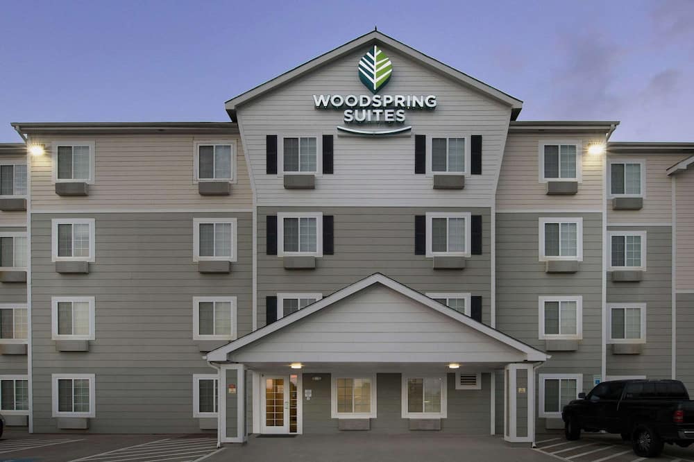 WoodSpring Suites Waco near University