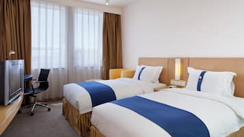 Iron/ironing board, WiFi (free), bed sheets