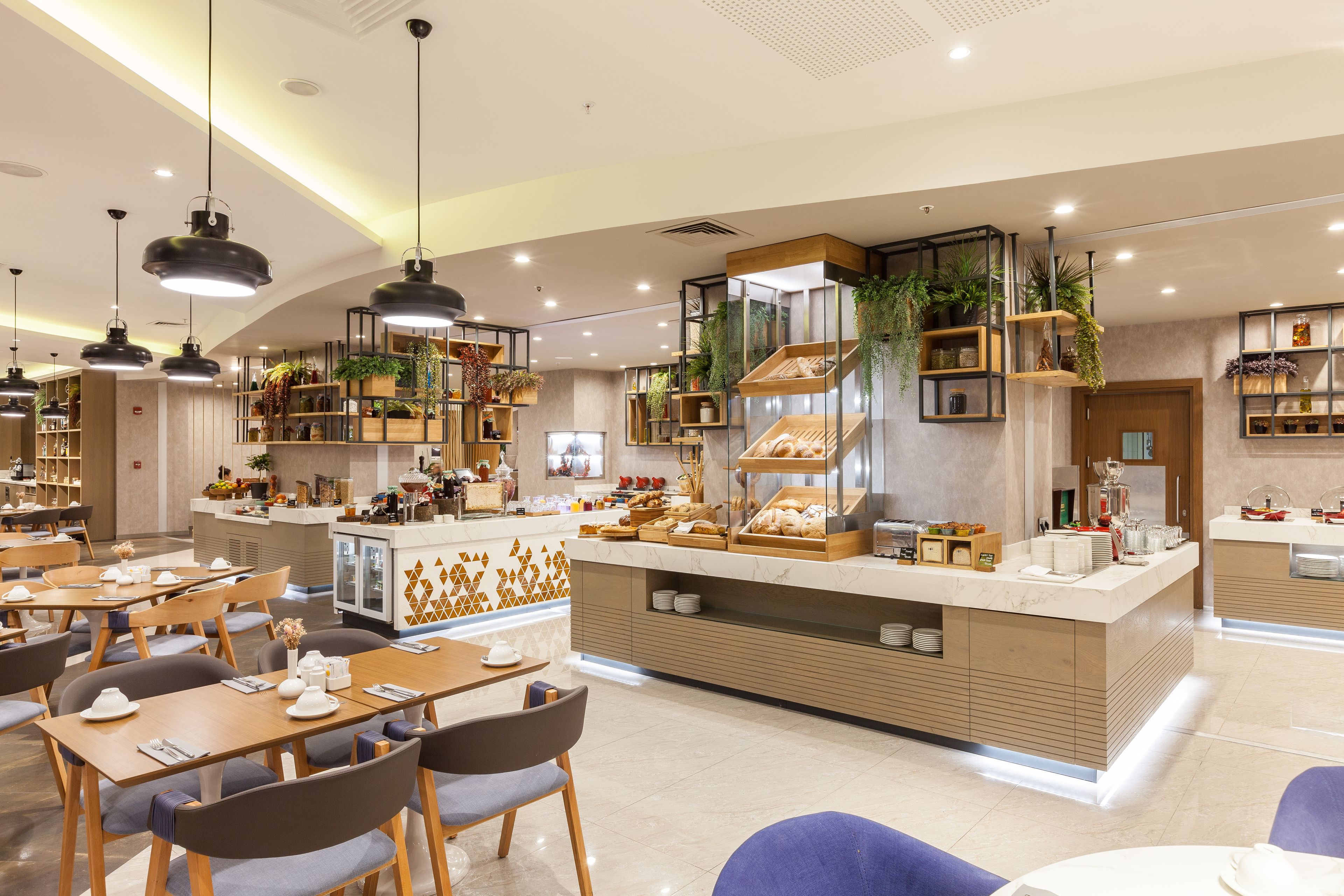 breakfast, lunch, dinner served; pool views