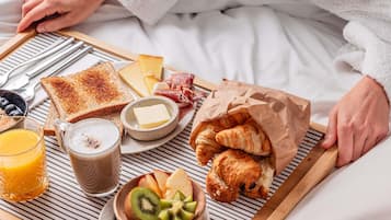 Petit déjeuner buffet servi tous les jours en supplément