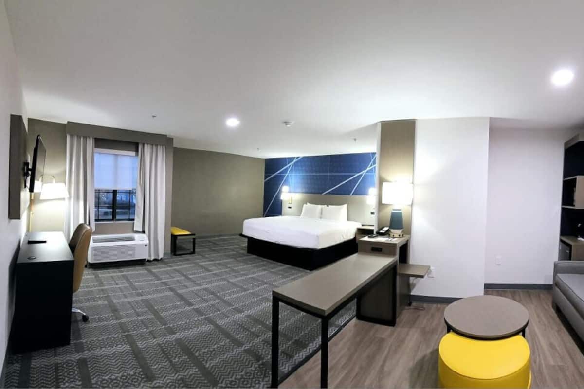 1 bedroom, desk, laptop workspace, iron/ironing board