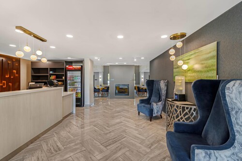 Comfort Inn & Suites Savannah Airport