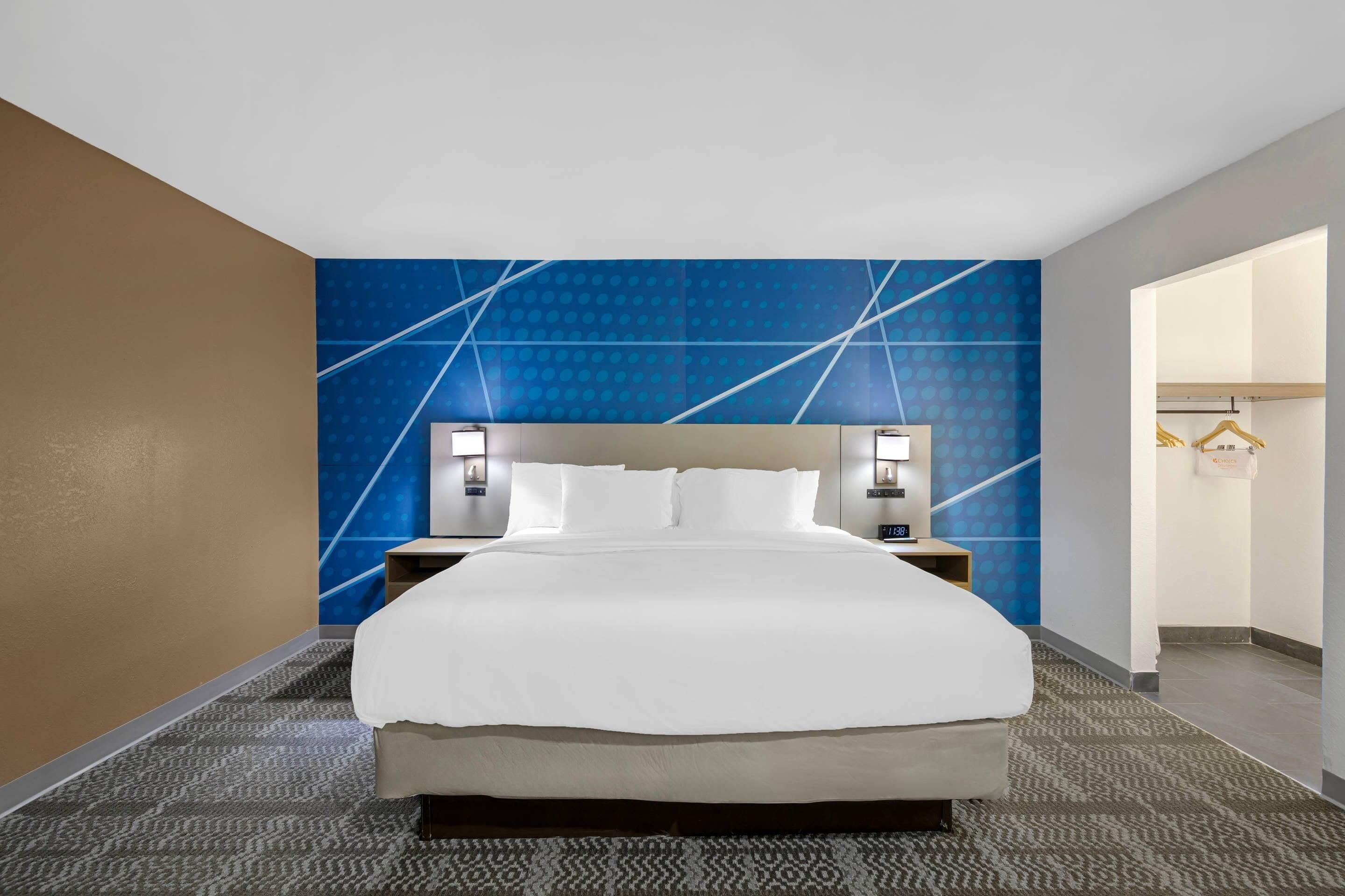 Suite, 1 King Bed with Sofa bed, Non Smoking (Upgrade) | Desk, laptop workspace, iron/ironing board, free cribs/infant beds