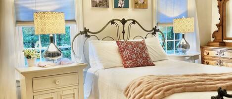 Primrose Room | Premium bedding, individually decorated, individually furnished