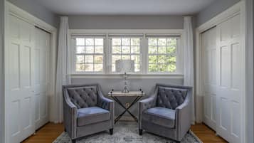 Luxury House | Premium bedding, individually decorated, individually furnished