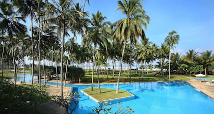 The Blue Water - Geoffrey Bawa Heritage Resort Hotel