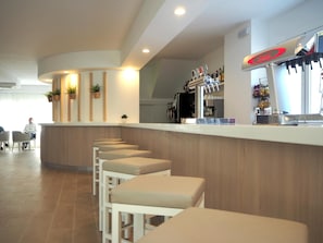Bar (en el alojamiento)