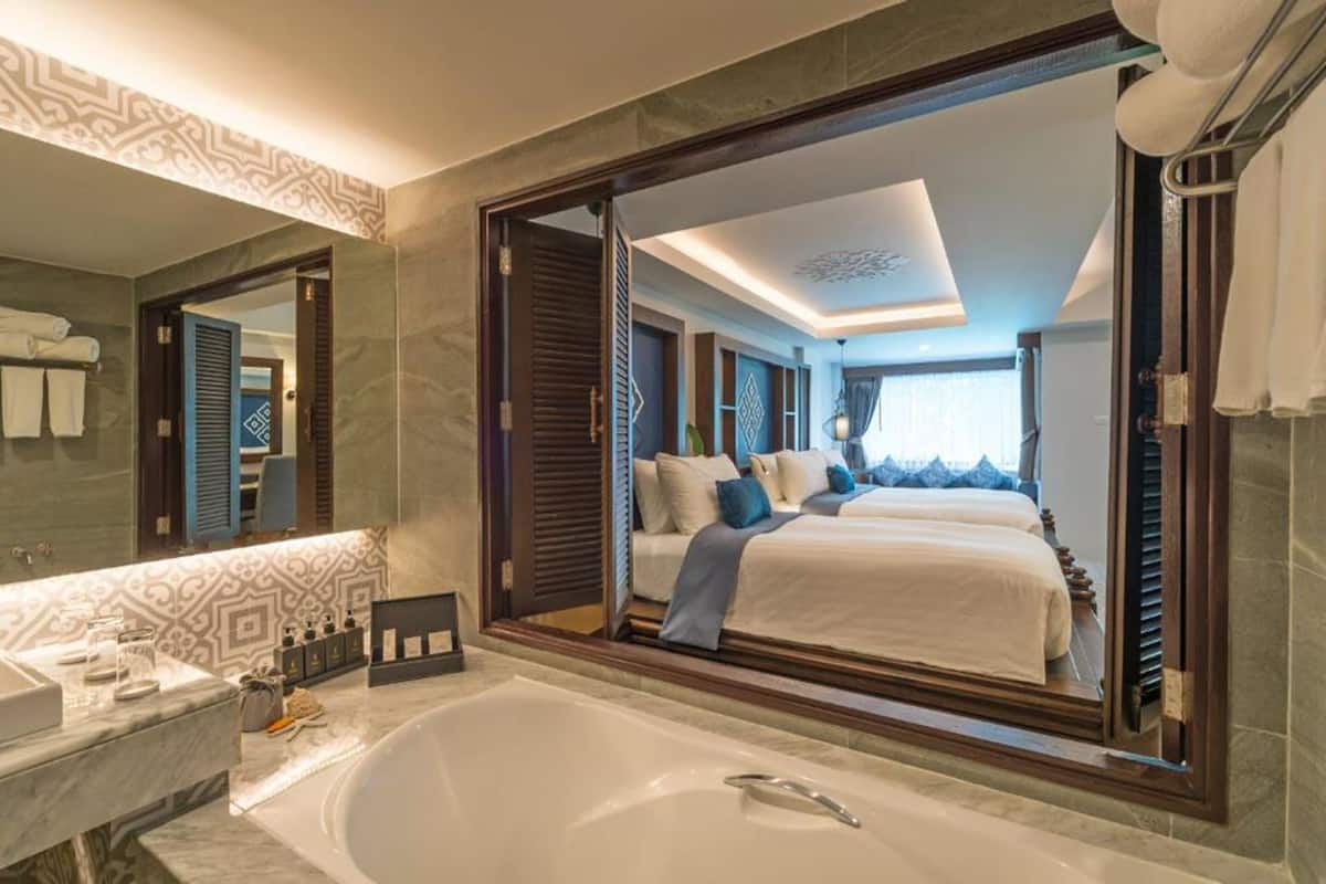 Grand Deluxe Family  | มินิบาร์ฟรีบางอย่าง, ตู้นิรภัยในห้องพัก, โต๊ะทำงาน, ห้องเก็บเสียง