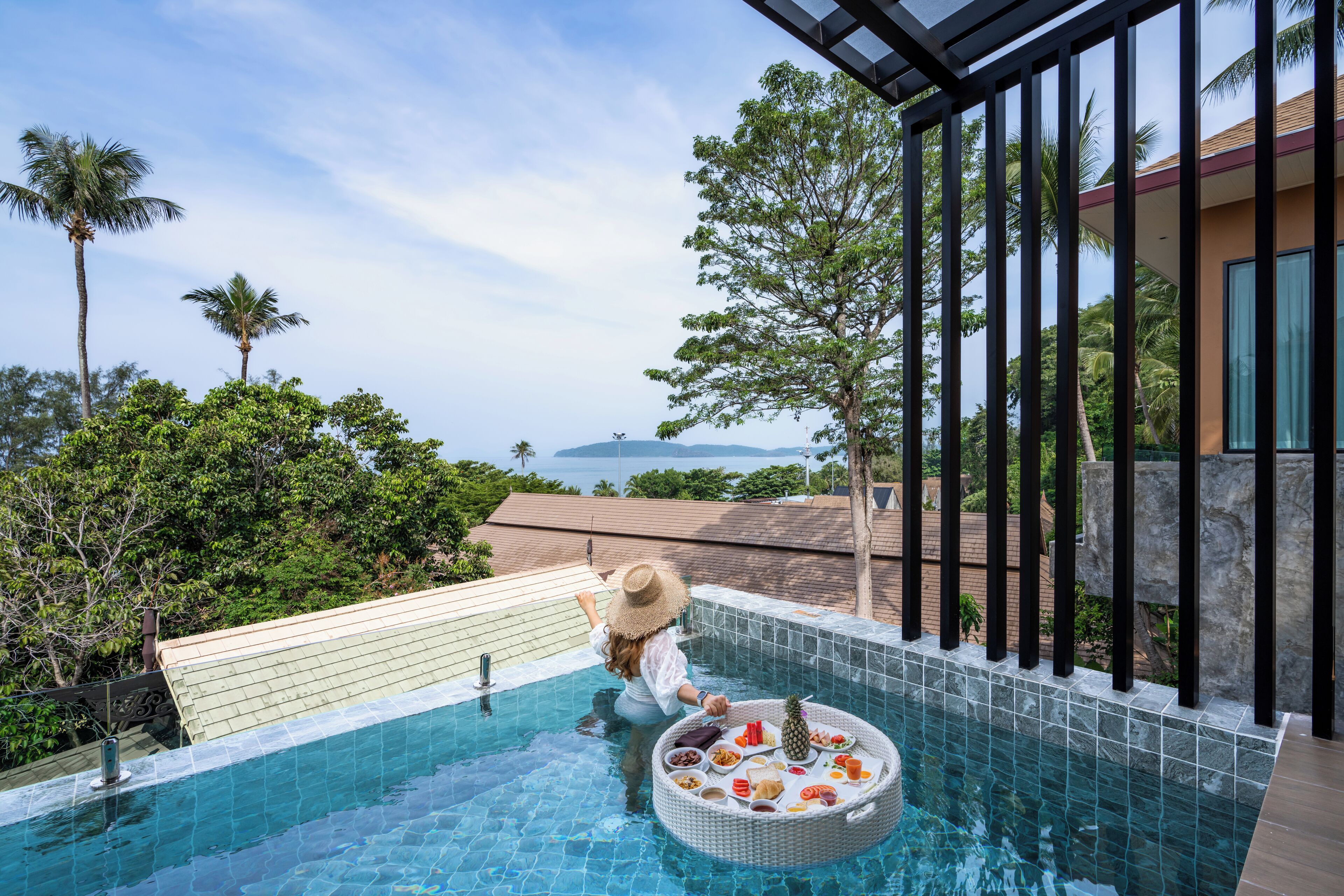 Pool Villa | 迷你吧贈品、房內夾萬、書桌、隔音