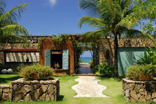 Superior Apartment (Nature Expedition Package) | Living area | LED TV